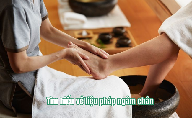 ngâm chân trị mất ngủ 